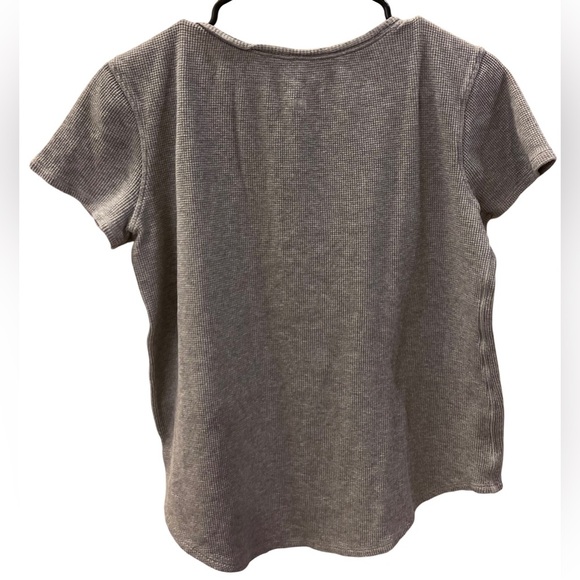 Lululemon Women’s Gray Waffle Knit Short Sleeve Tee Shirt Workout Top - Picture 5 of 11